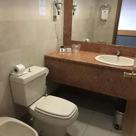 Alif Campo Pequeno Hotell 3*