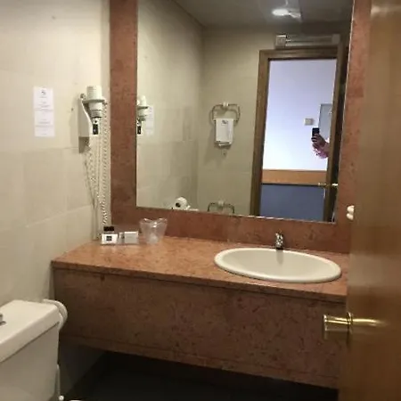 Alif Campo Pequeno Hotel 3*