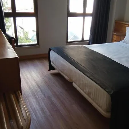 Otel Alif Campo Pequeno 3*