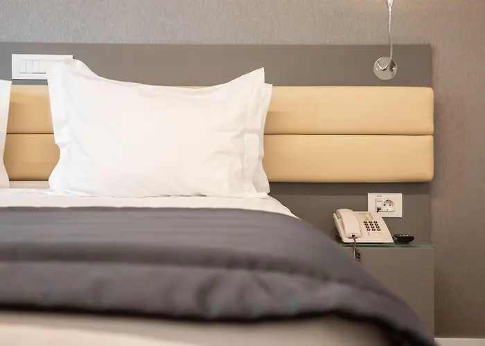 Alif Campo Pequeno Hotel