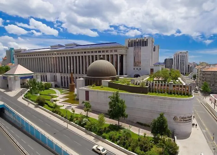 Alif Campo Pequeno Hotel 3*